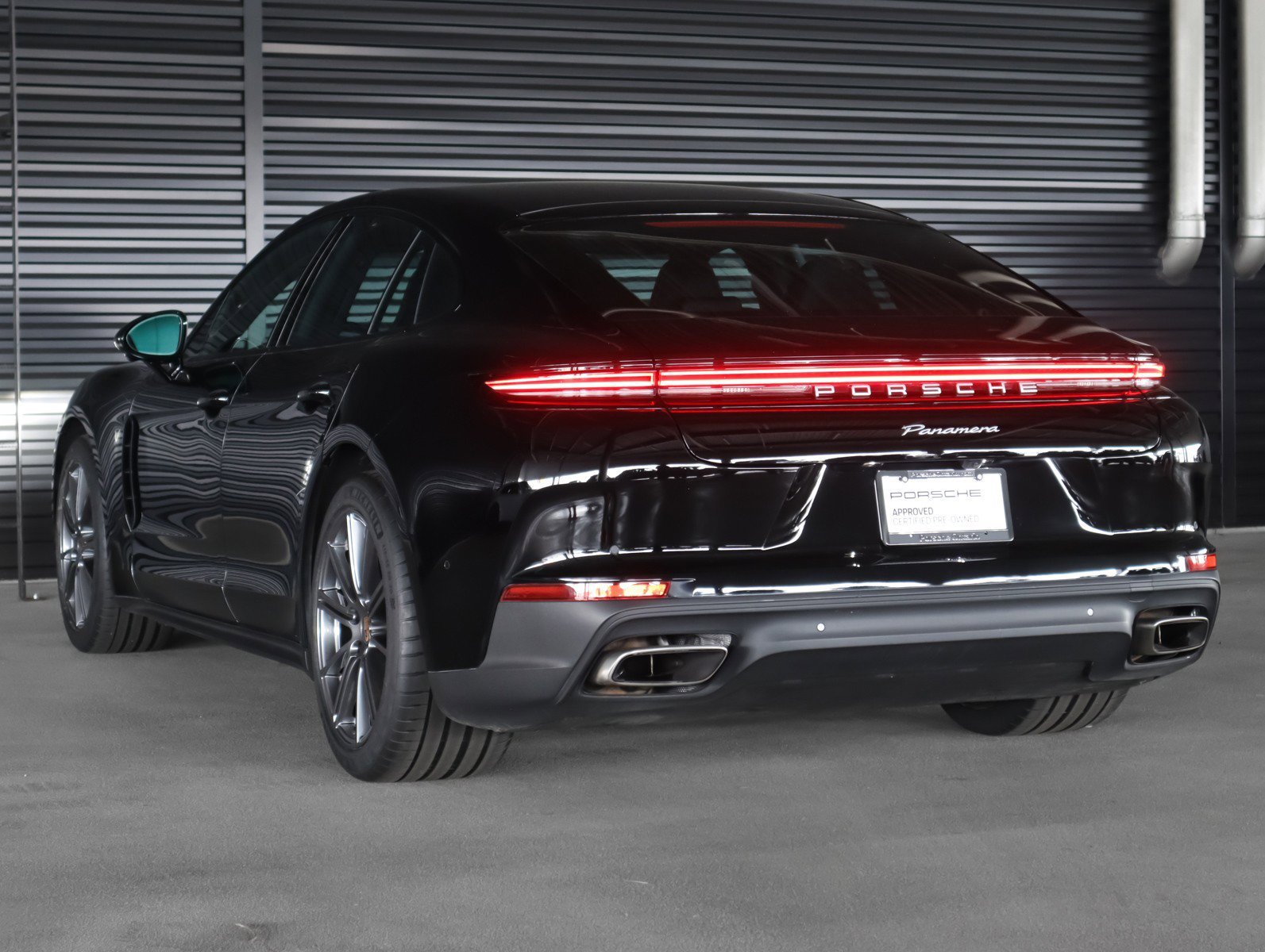Used 2025 Black Porsche  image 3