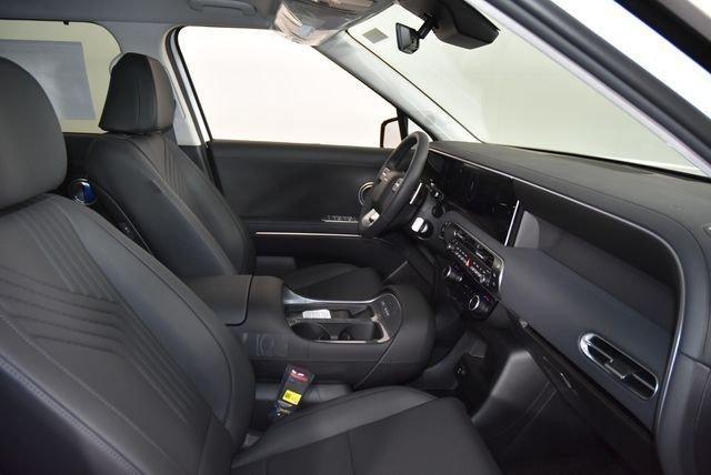 New 2026 White Hyundai SEL 7P image 65