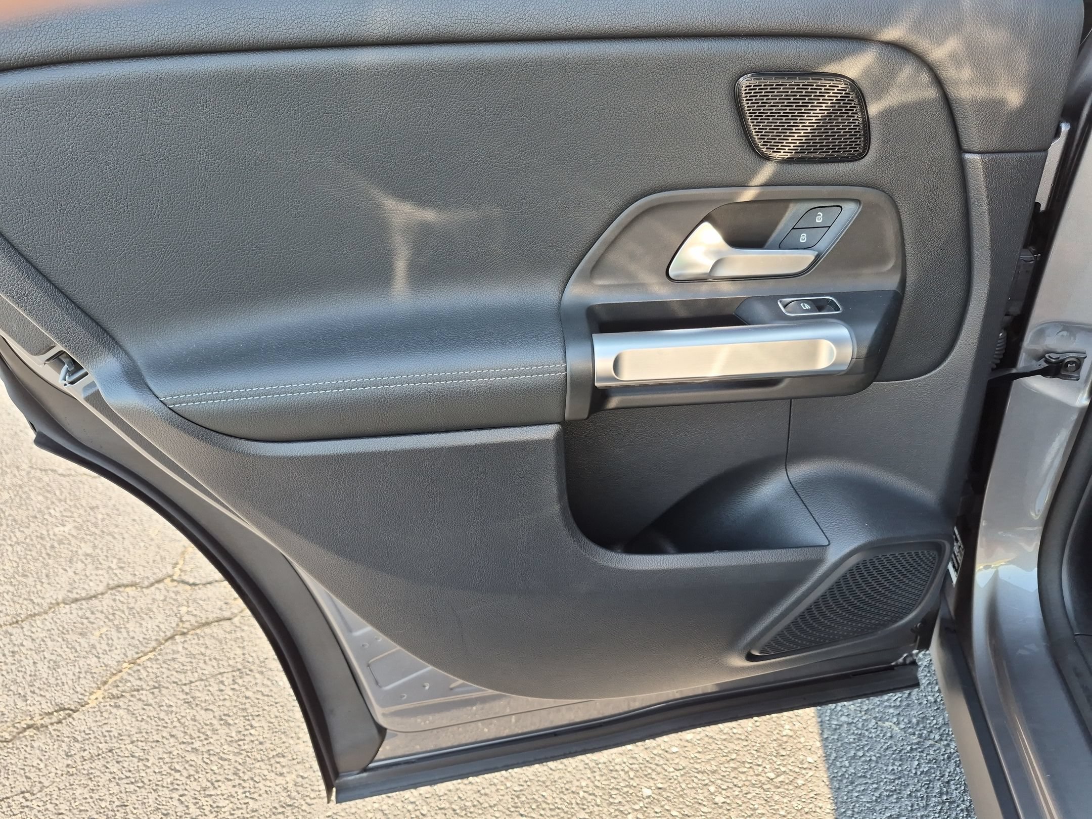 Used 2022 Mountain Gray Metallic Mercedes-Benz EQB 350 image 29