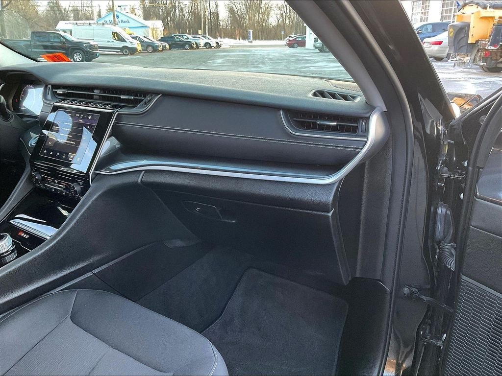 Used 2023 Black Jeep Laredo image 13