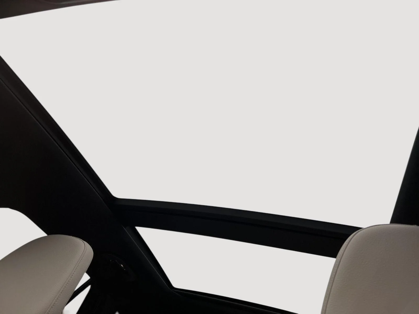 New 2026 Polar White Mercedes-Benz GLC 300 image 25