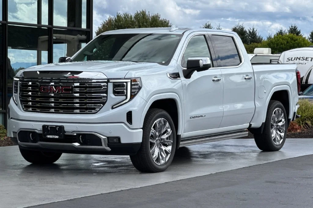 2026 GMC Sierra 1500 Denali - Photo 8