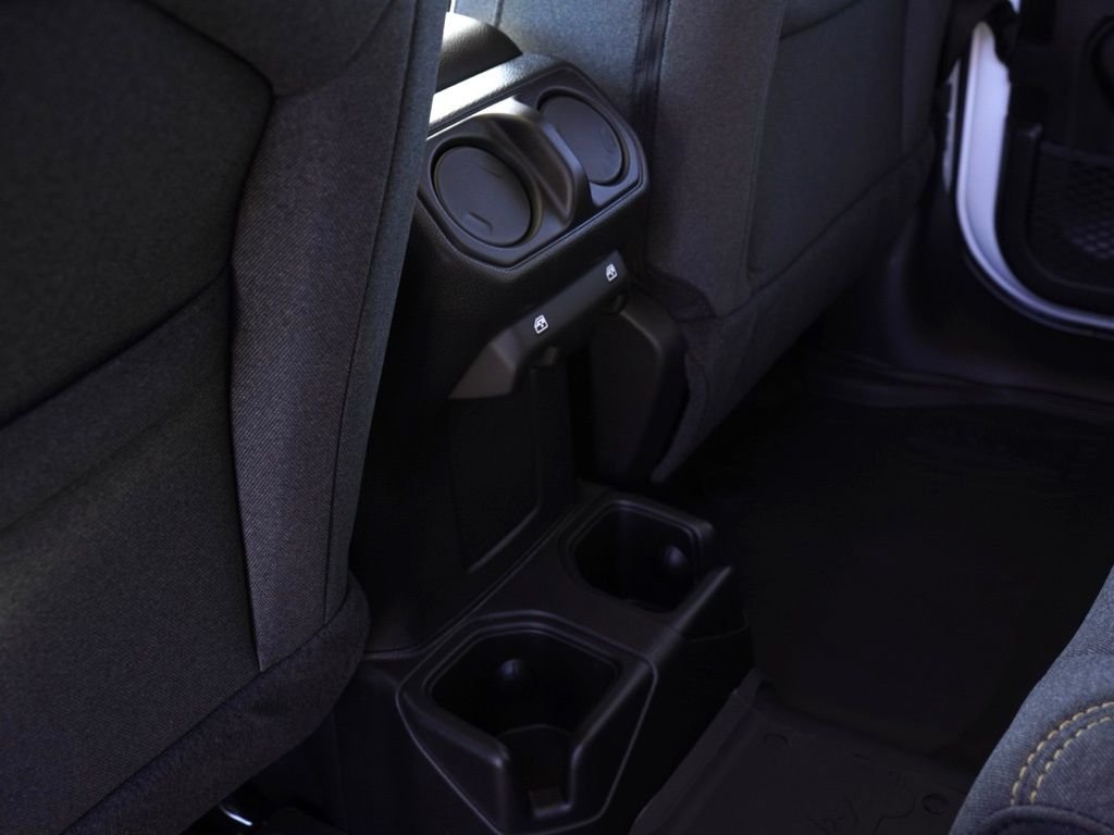 New 2026 Bright White Clear-Coat Exterior Paint Jeep Sport image 22