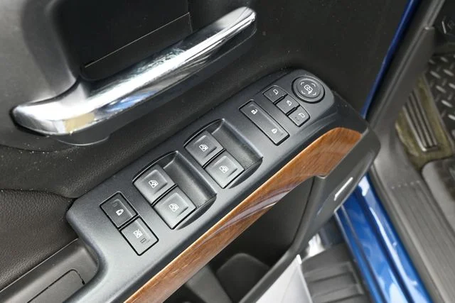 Used 2017 Blue Chevrolet LTZ image 23