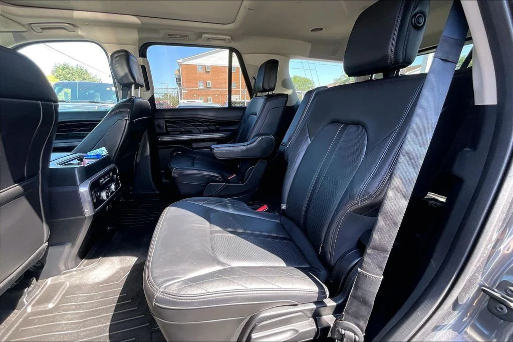 Used 2020 Gray Ford Platinum image 25