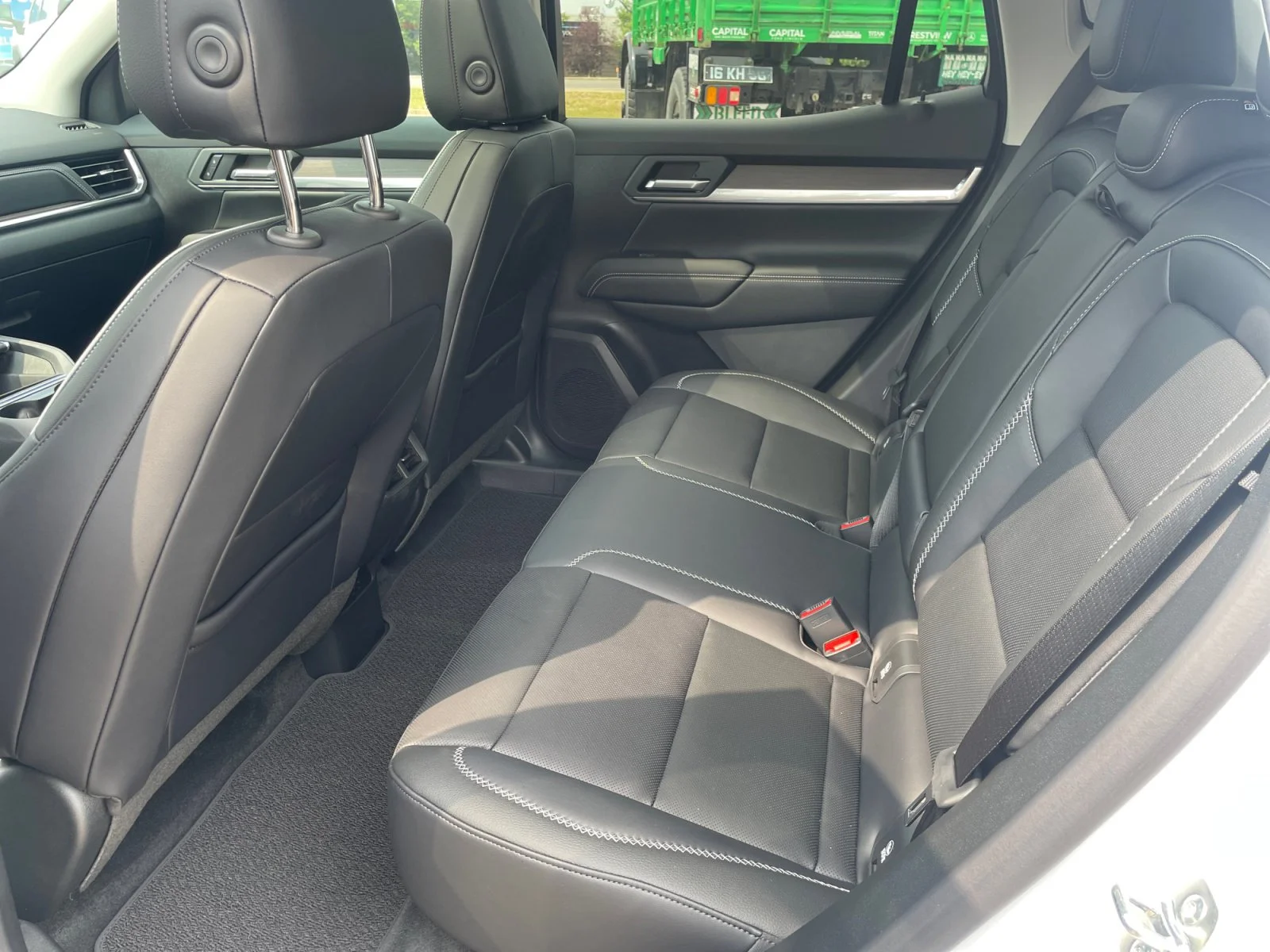 New 2027 Glacier White Tricoat GMC AWD Denali image 19