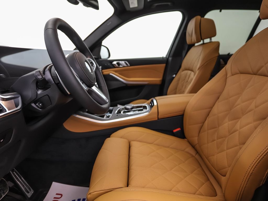 New 2026 Black Sapphire Metallic BMW xDrive40i image 11