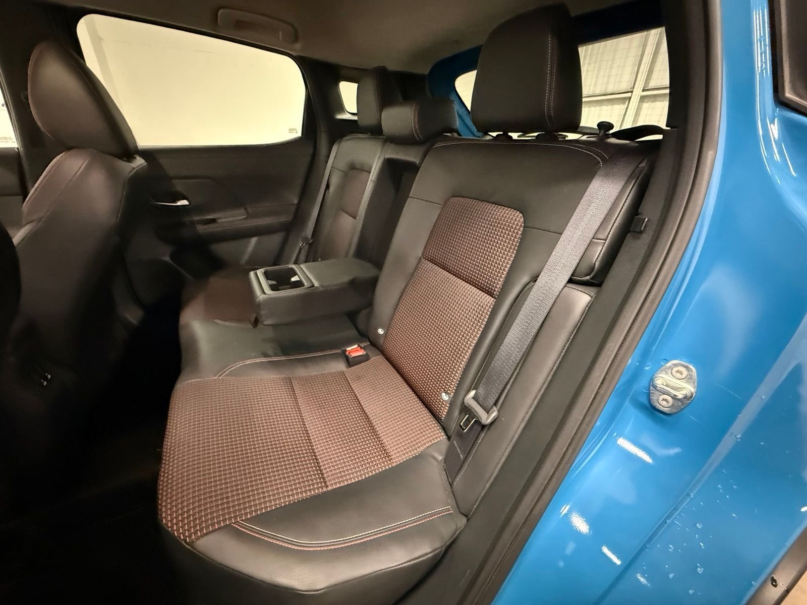 Used 2025 White Nissan SR image 20