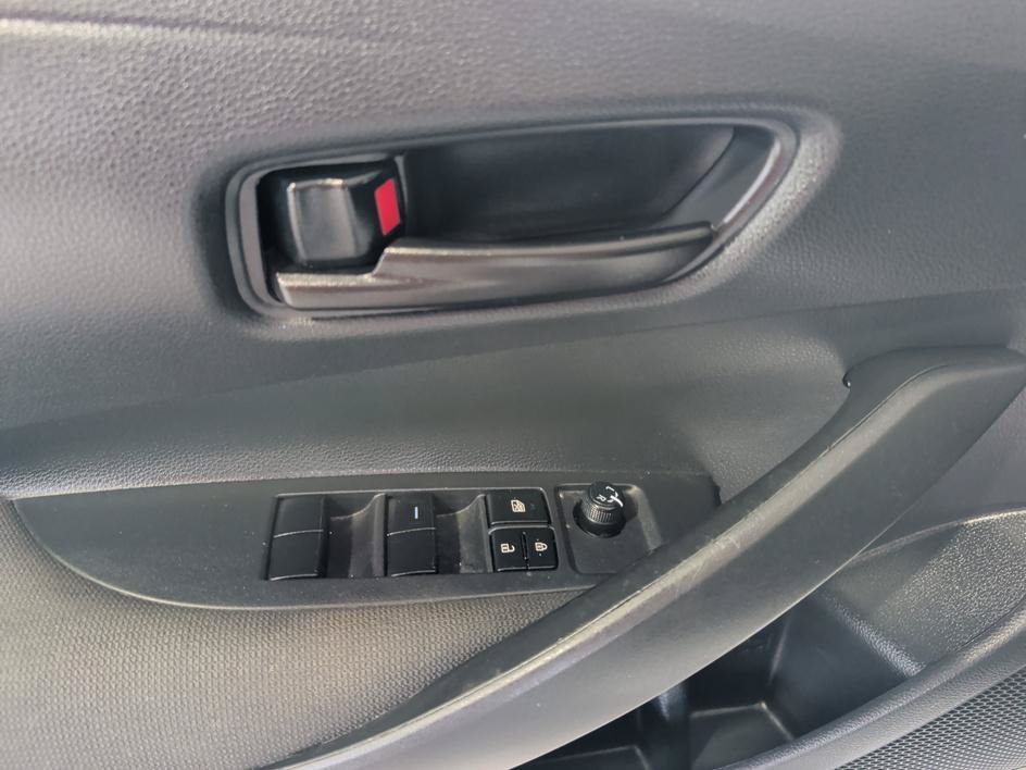 Used 2023 Ice Toyota LE image 17