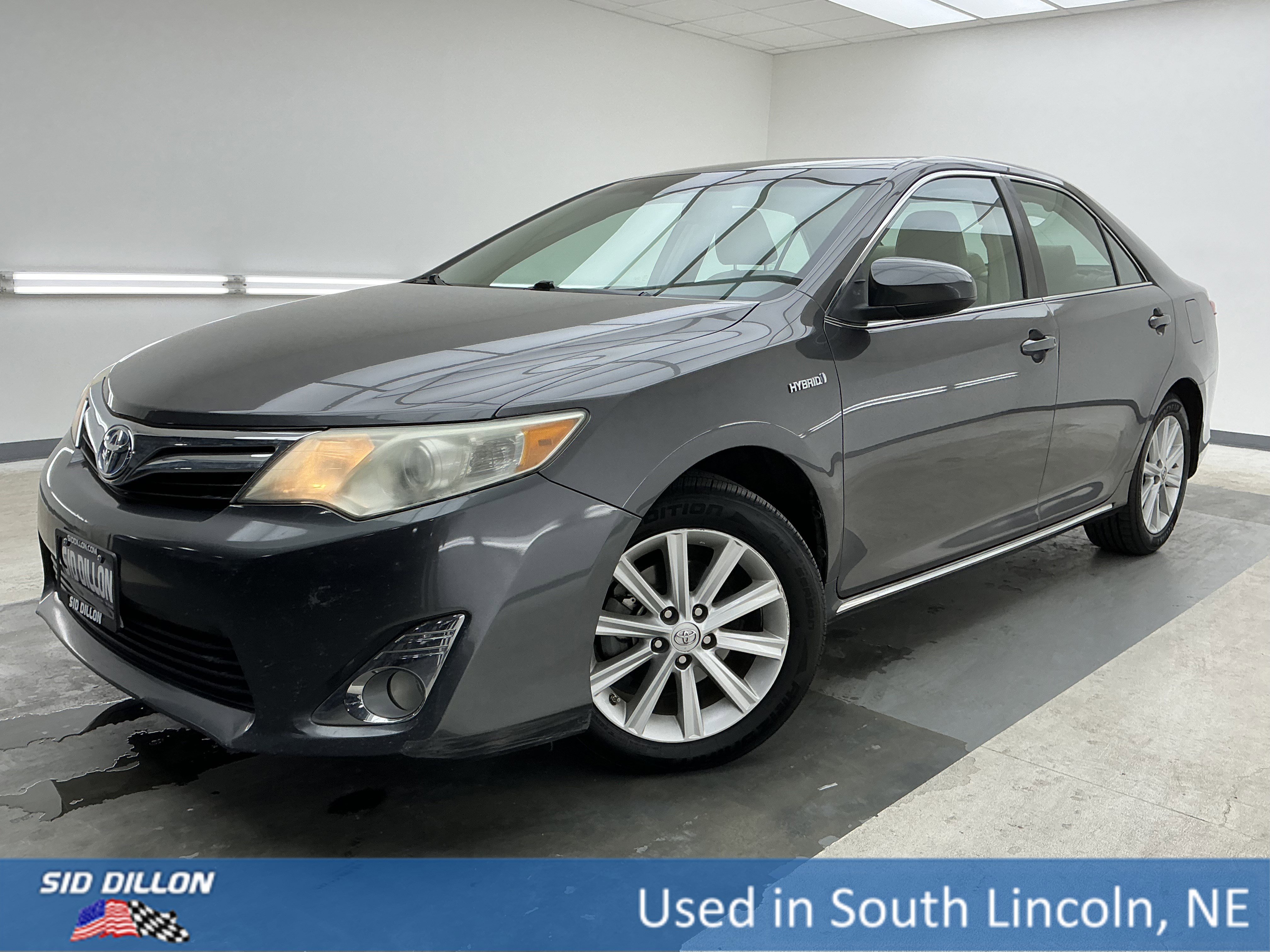 Pre-Owned 2014 Toyota Camry XLE 4 Door Sedan in #4X2029A | Sid Dillon Pre-Owned 2014 Toyota Camry XLE 4 Door Sedan in #4X2029A | Sid Dillon
