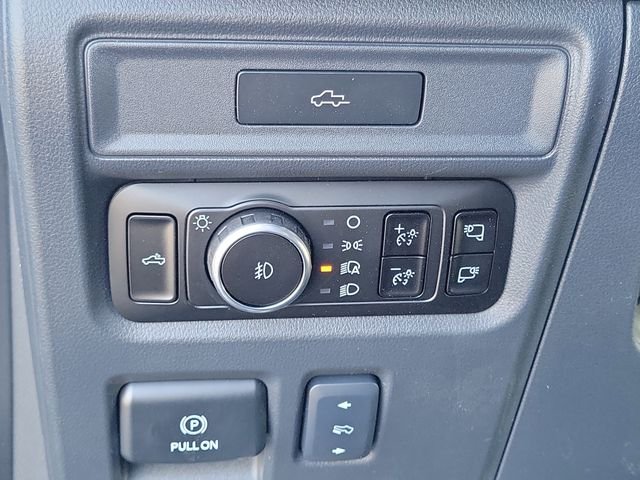 New 2026 Carbonized Gray Metallic Ford Lariat® image 15