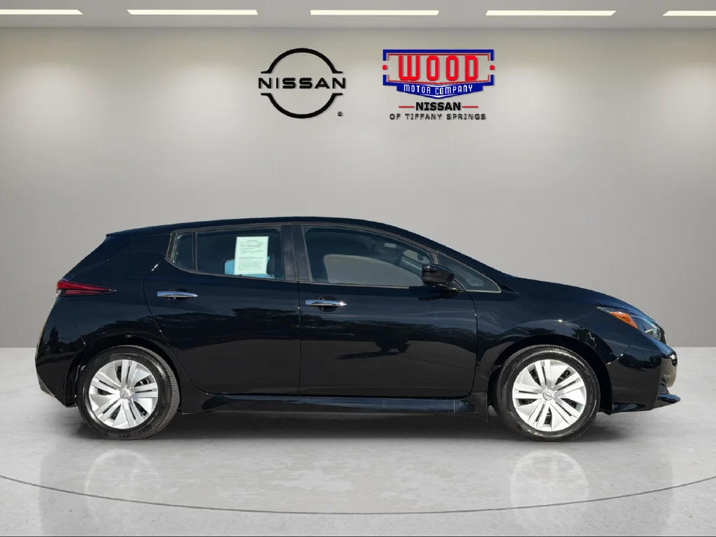 Used 2025 Nissan Leaf S with VIN 1N4AZ1BV4SC564069 for sale in Hurst, TX