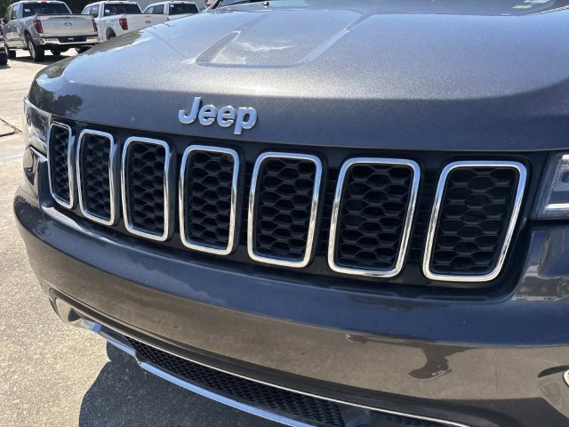 Used 2019 Gray Jeep Limited image 6