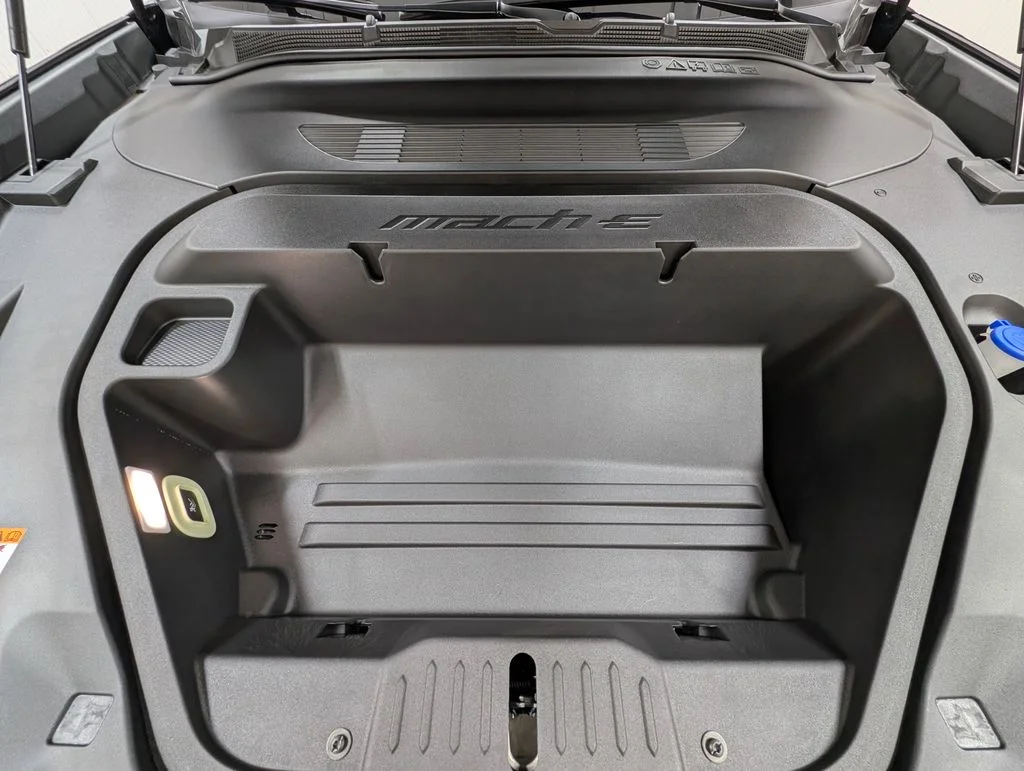 New 2026 Shadow Black Ford Premium image 28