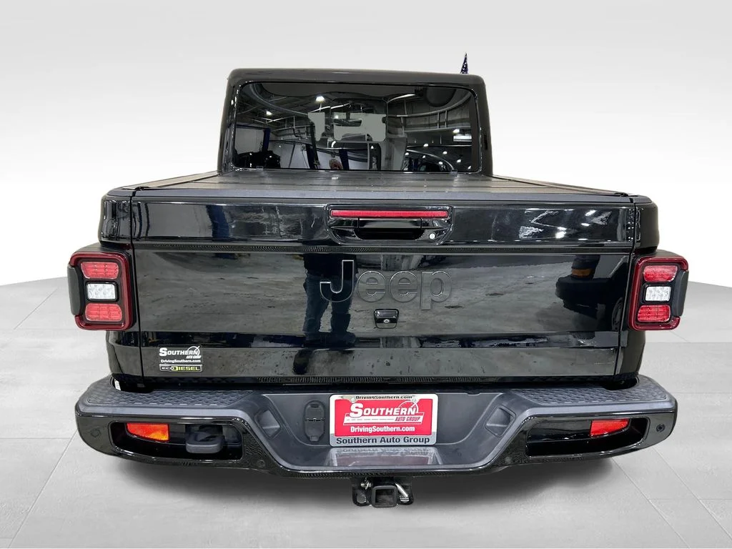Used 2021 Black Jeep Overland image 4