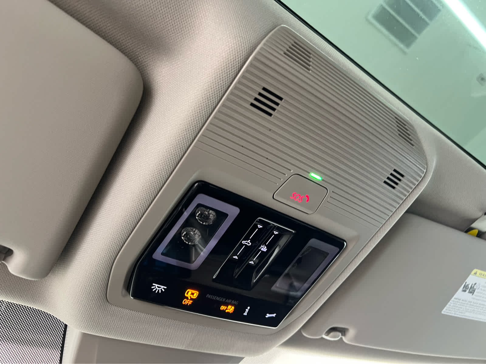 2026 Volkswagen Atlas SEL Premium R-Line - Photo 23