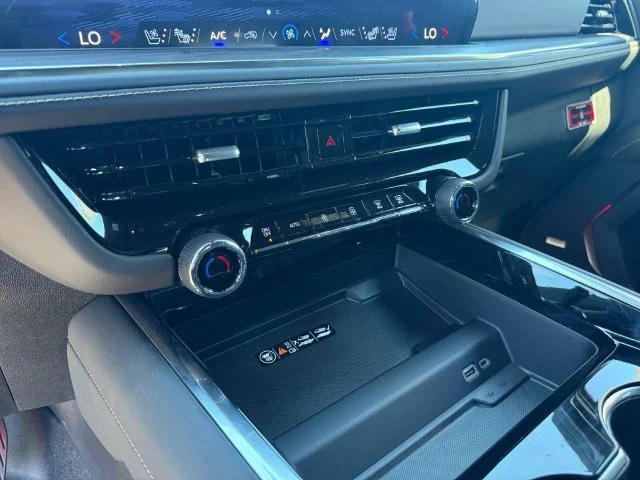 2026 Chevrolet Tahoe Premier - Photo 30
