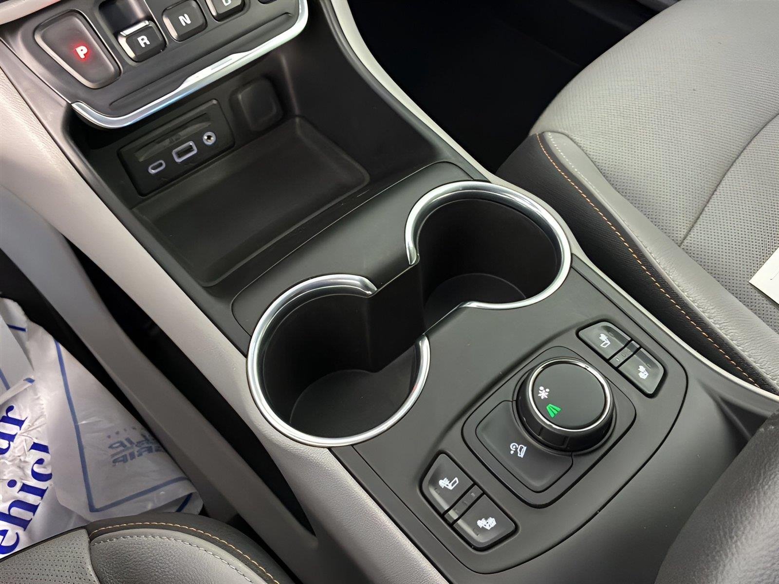 Used 2019 Quicksilver Metallic GMC SLT image 32