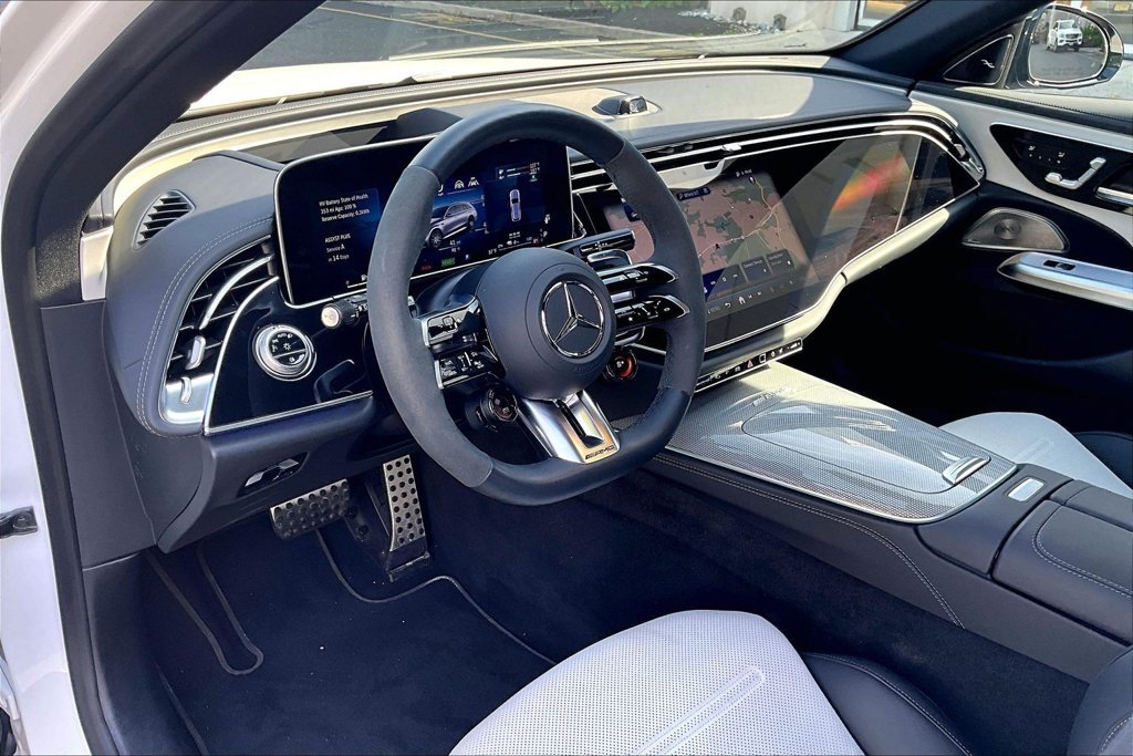 New 2026 MANUFAKTUR Moonlight White Metallic Mercedes-Benz E 53 AMG® image 6