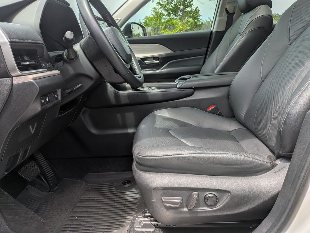 Used 2024 Beige Toyota Limited image 11
