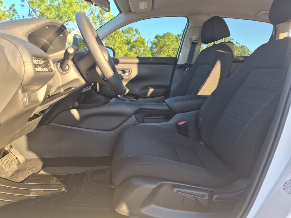 New 2027 Platinum White Pearl Honda LX image 13