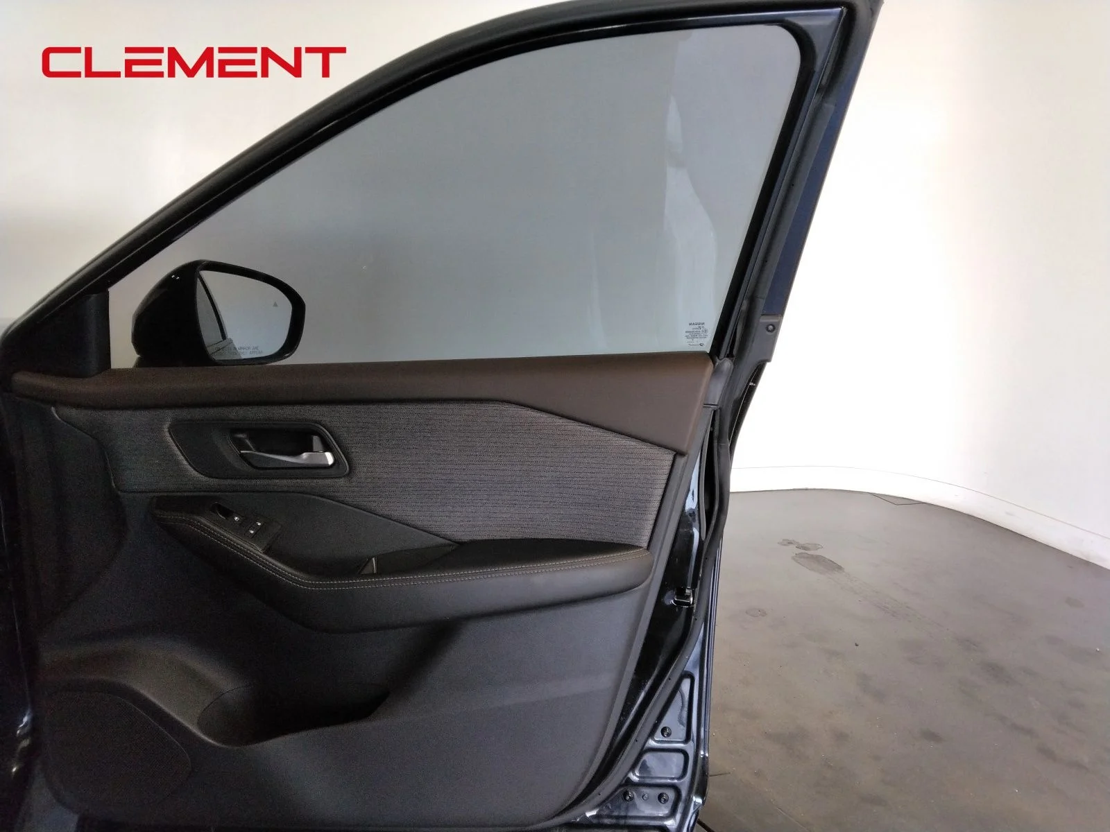 2021 Nissan Rogue SV - Photo 34
