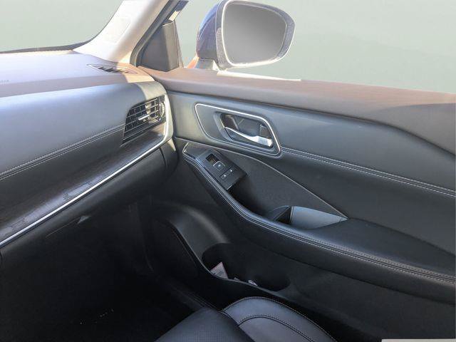 2022 Nissan Rogue Platinum - Photo 14