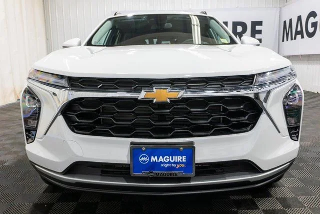 New 2026 Summit White Chevrolet LT image 3
