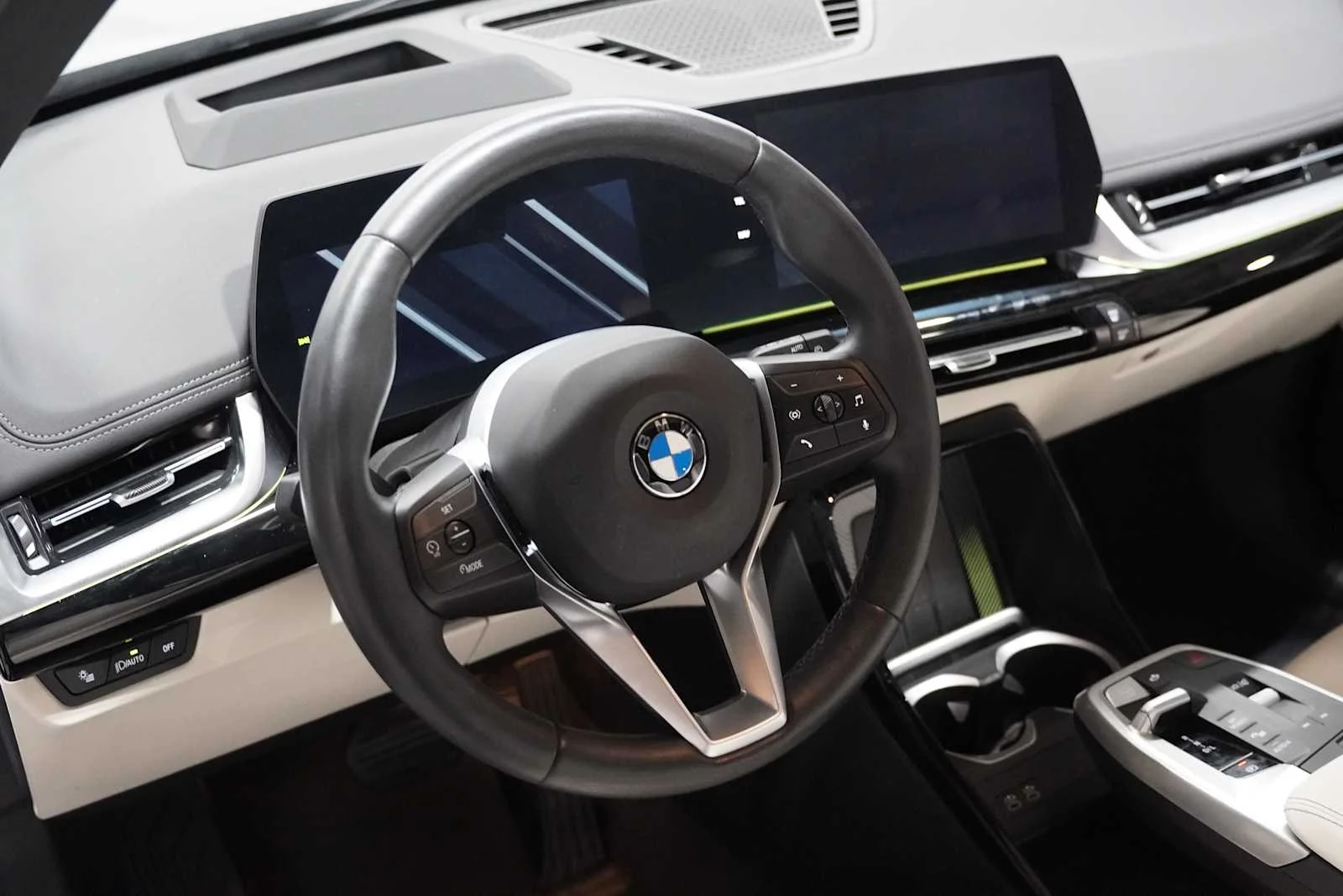 Certified Used 2026 Black Sapphire Metallic BMW xDrive28i image 9