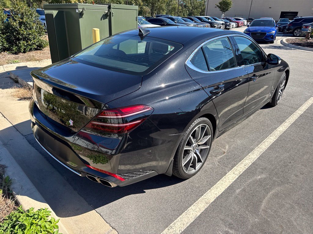 Used 2023 Black Genesis 2.0T image 3