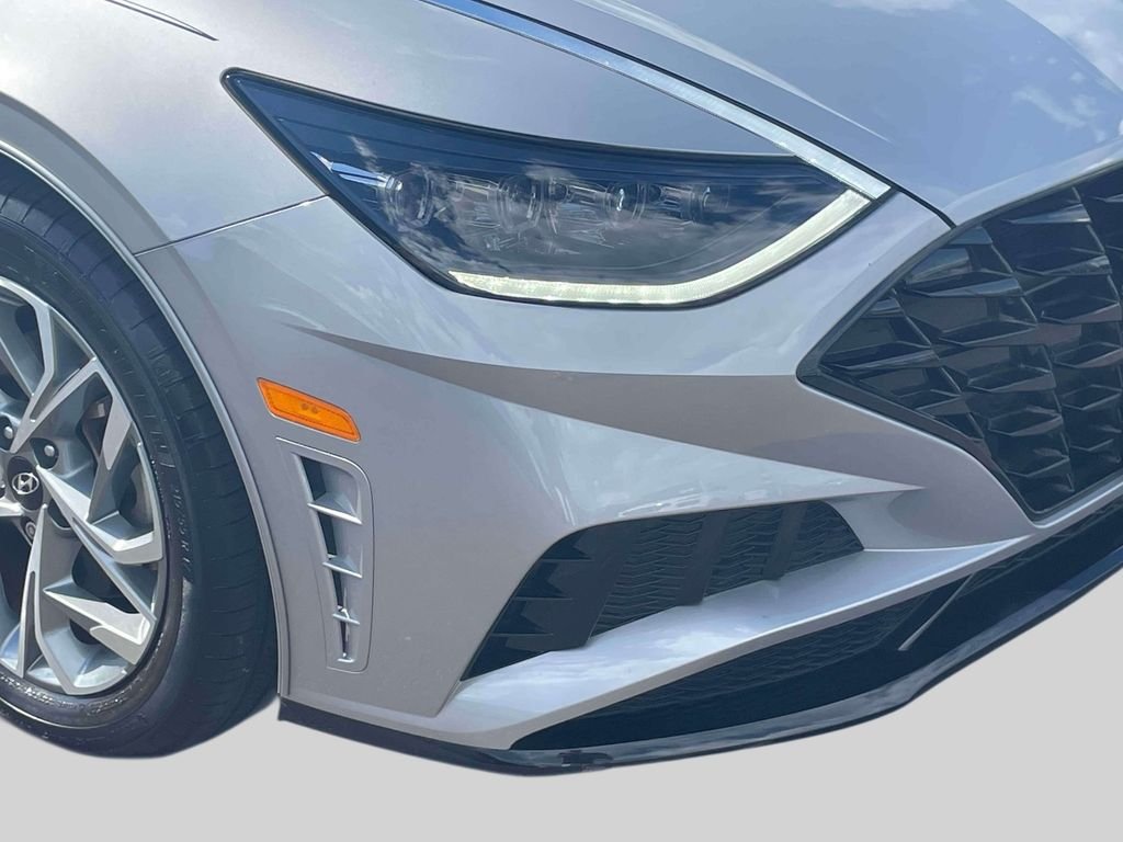 Certified Used 2023 Silver Hyundai SEL image 10