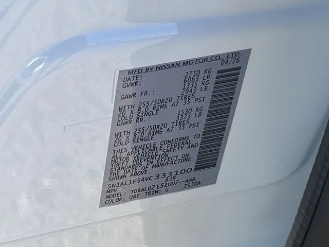 New 2027 RADIANT WHITE INFINITI Luxe FWD image 32
