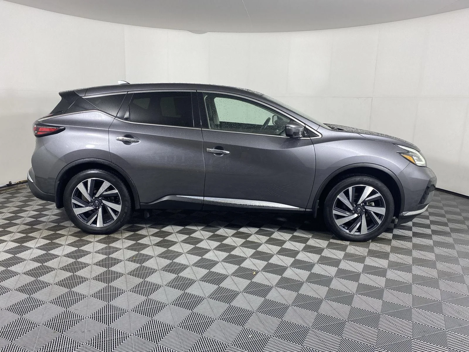 Used 2023 Gun Metallic Nissan SL image 10