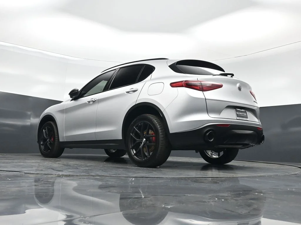 Used 2020 Gray Alfa Romeo Base image 47