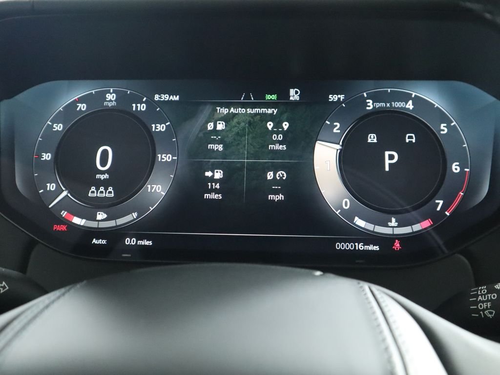 New 2026 Fuji White Land Rover SE image 33