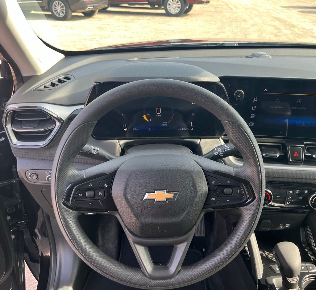 Used 2025 Black Metallic Chevrolet LT image 19