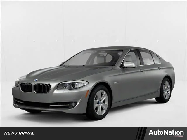 2013 BMW 5 Series 550i Sedan's photo