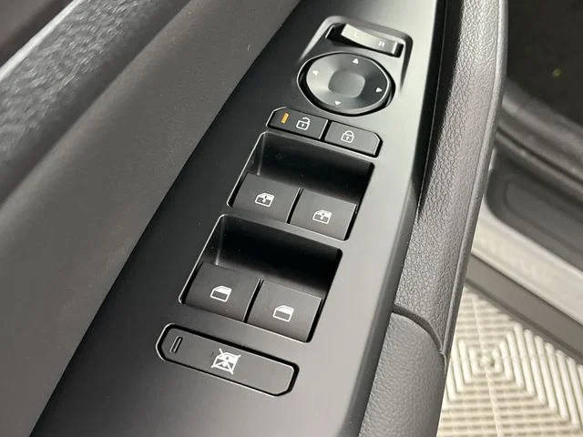 New 2026 Wolf Gray Kia EX image 13