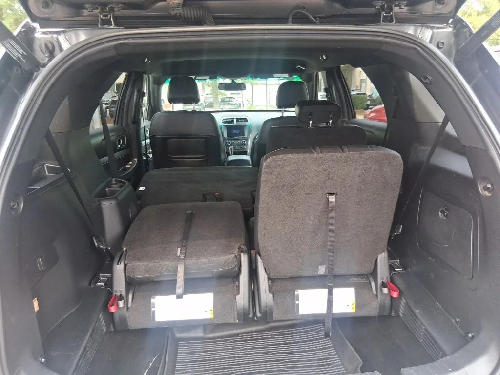 Used 2017 Gray Ford XLT image 16