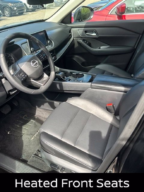 Used 2025 Black Nissan SV image 13