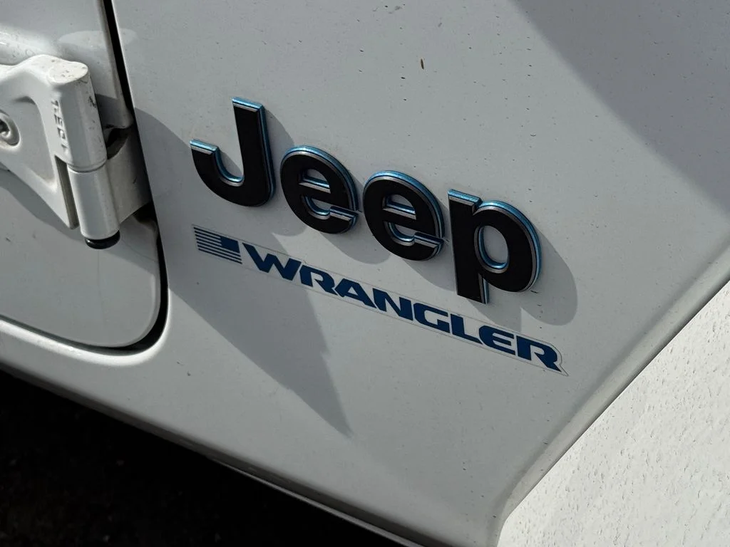 Certified Used 2024 White Jeep Sport S 4xe image 15