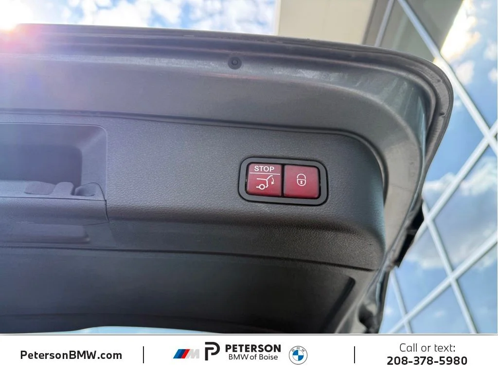 Used 2019 Gray Mercedes-Benz GLE 400 image 12
