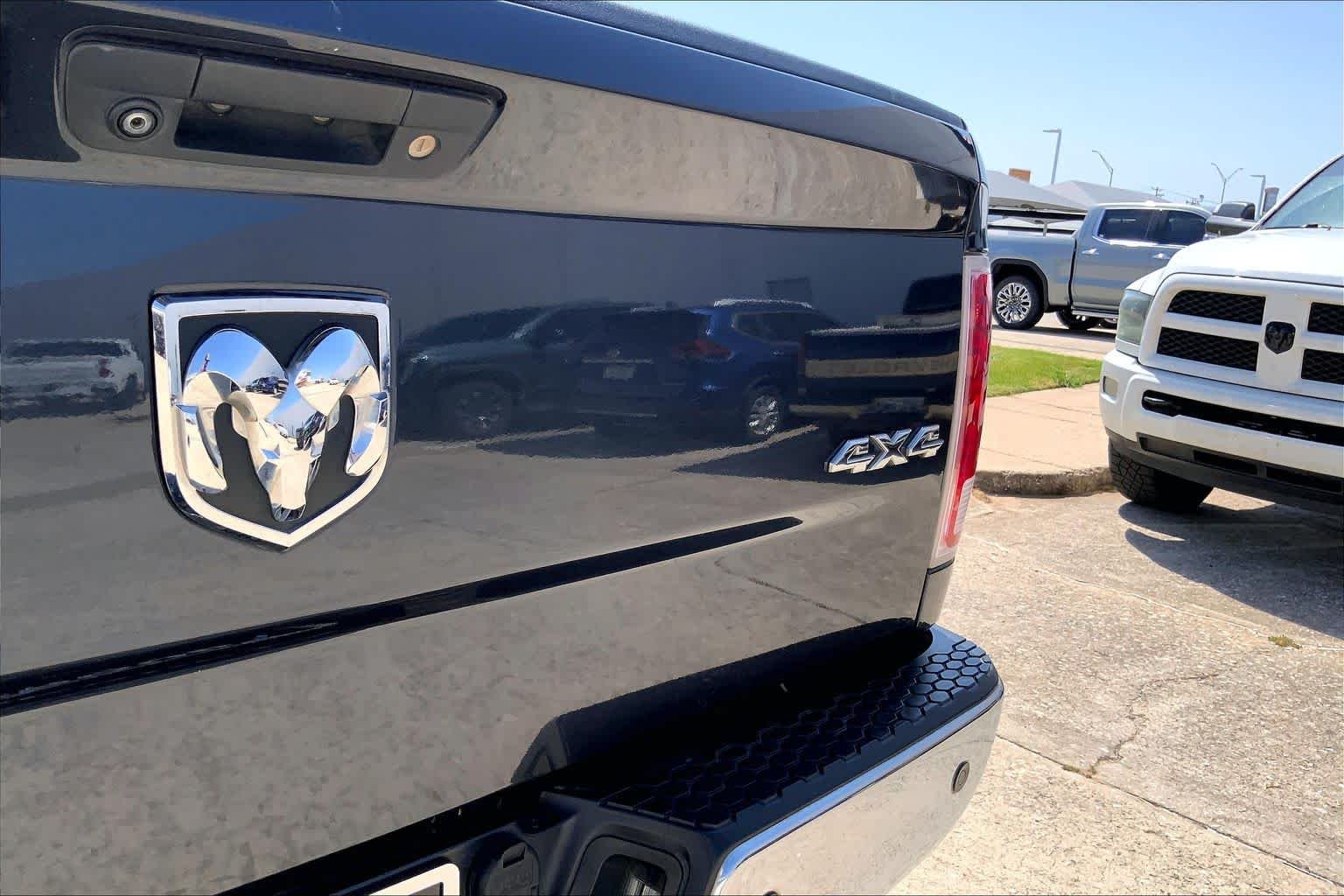Used 2014 Maximum Steel Metallic Clearcoat Ram Laramie image 31