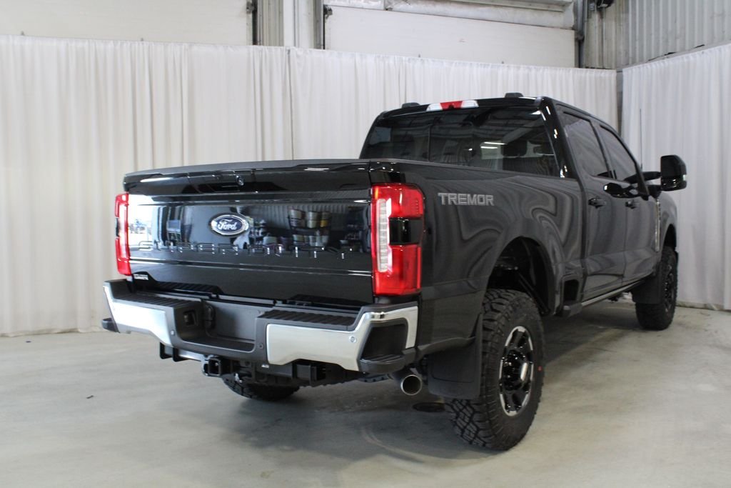 New 2026 Agate Black Metallic Ford  image 26