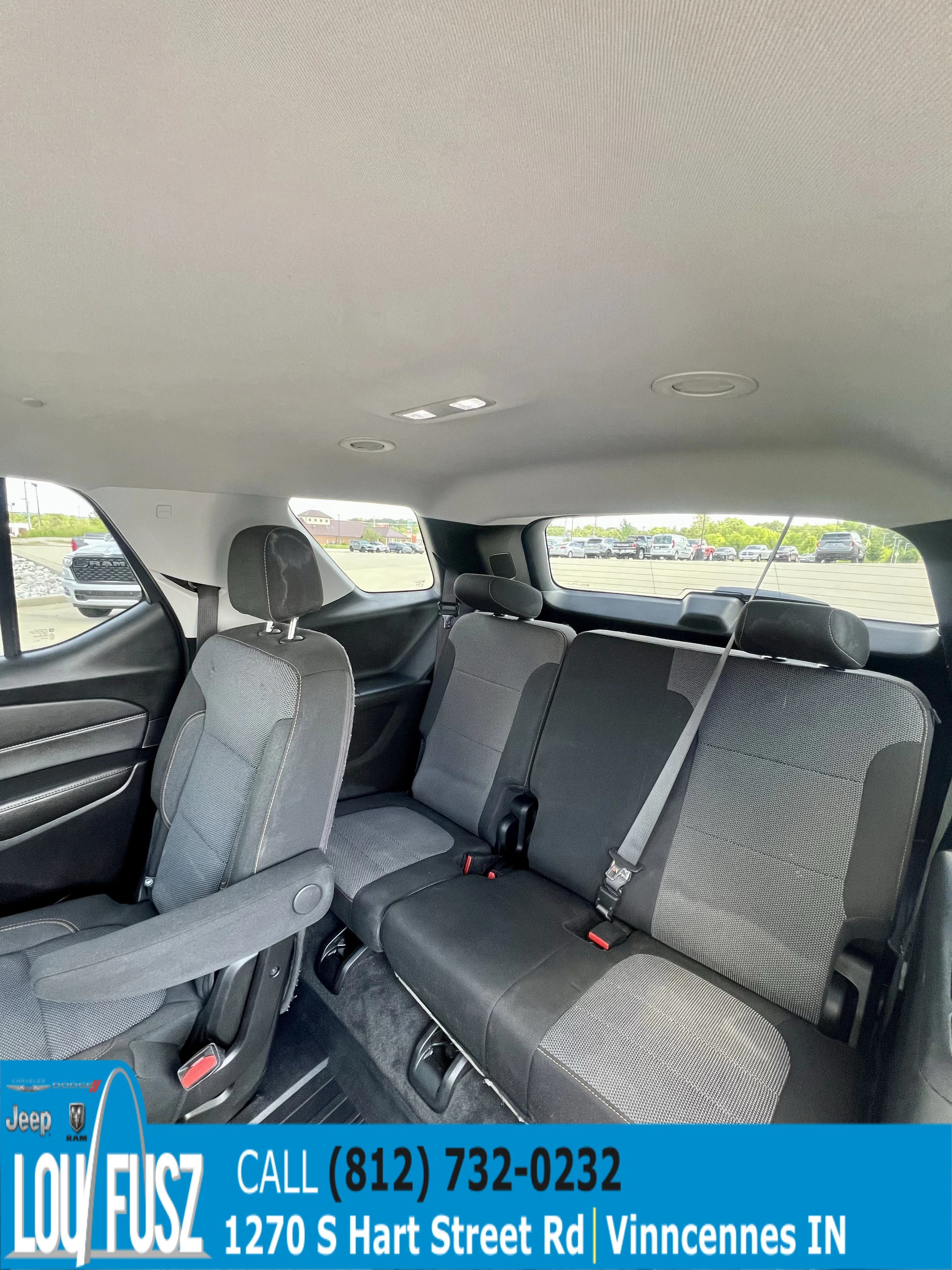 Used 2019 Summit White Chevrolet LT Cloth image 17
