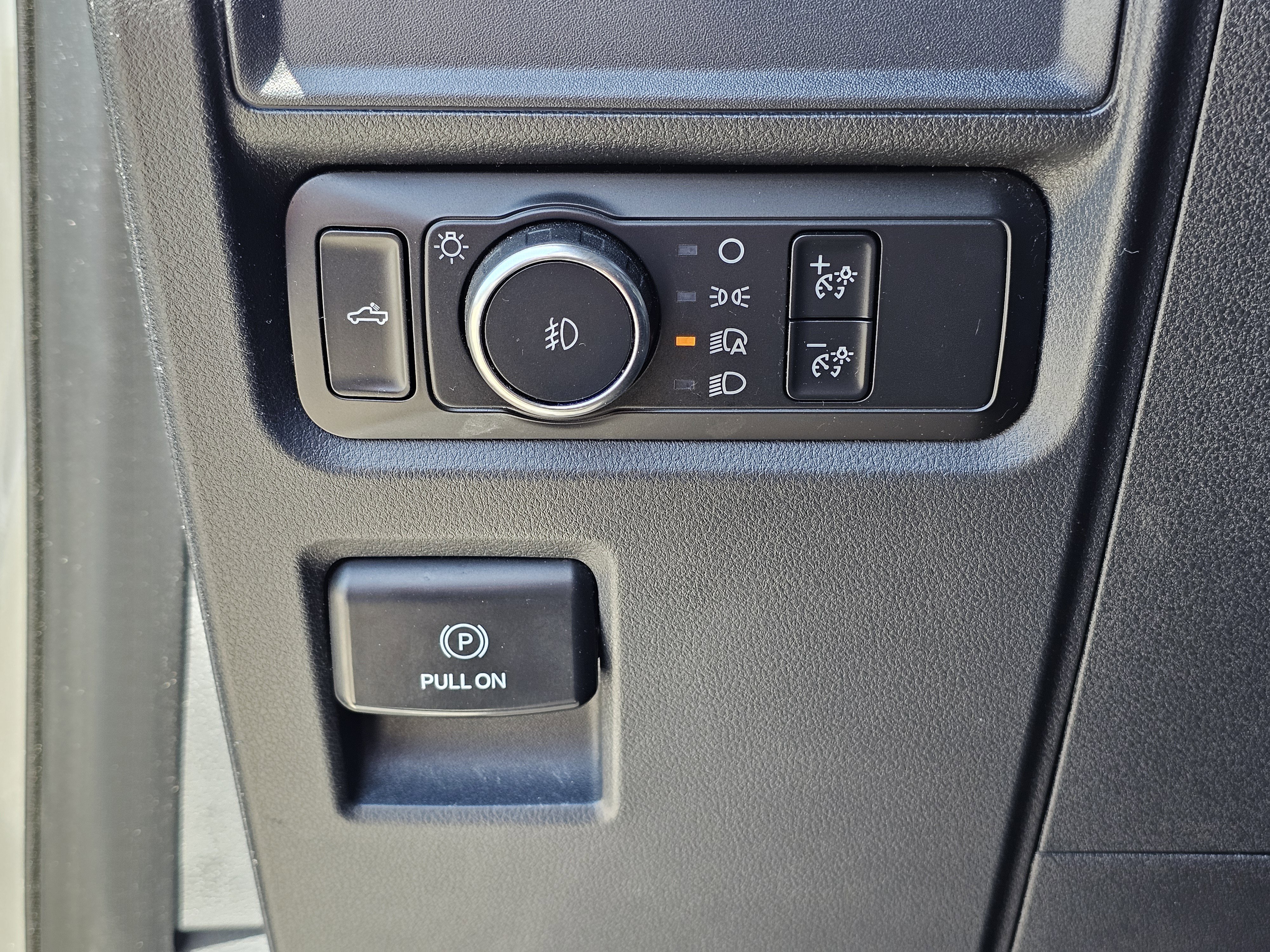 2021 Ford F-150 XL - Photo 18