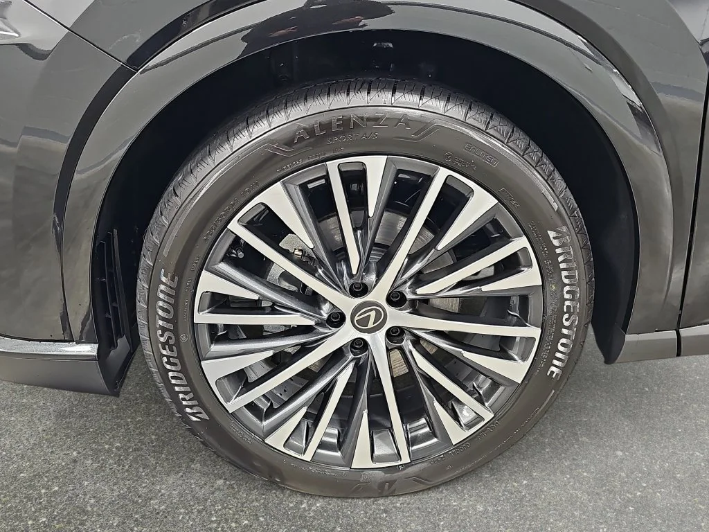 New 2026 Caviar Lexus PREMIUM PLUS image 31