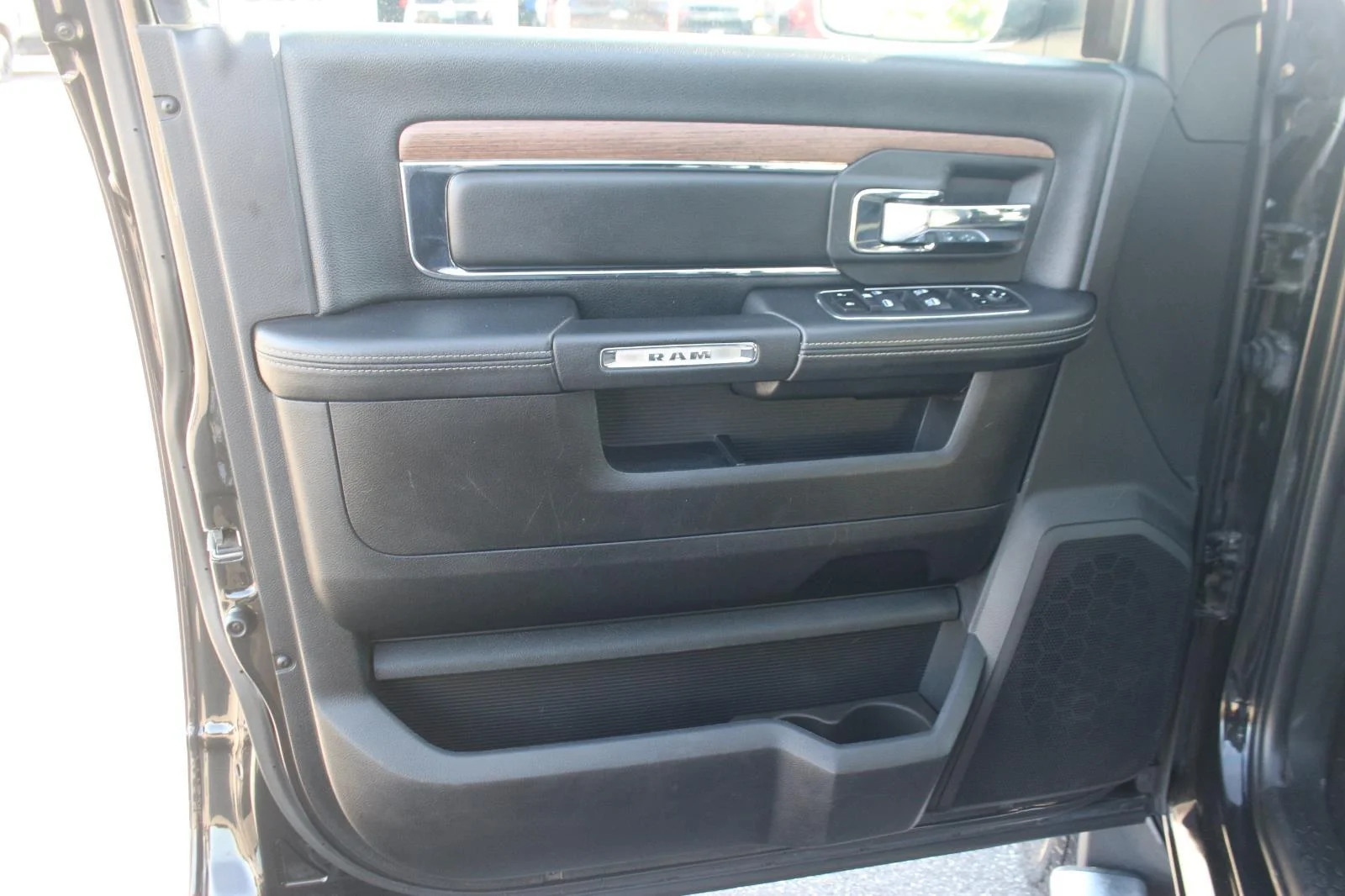Used 2017 Black Ram Laramie image 14