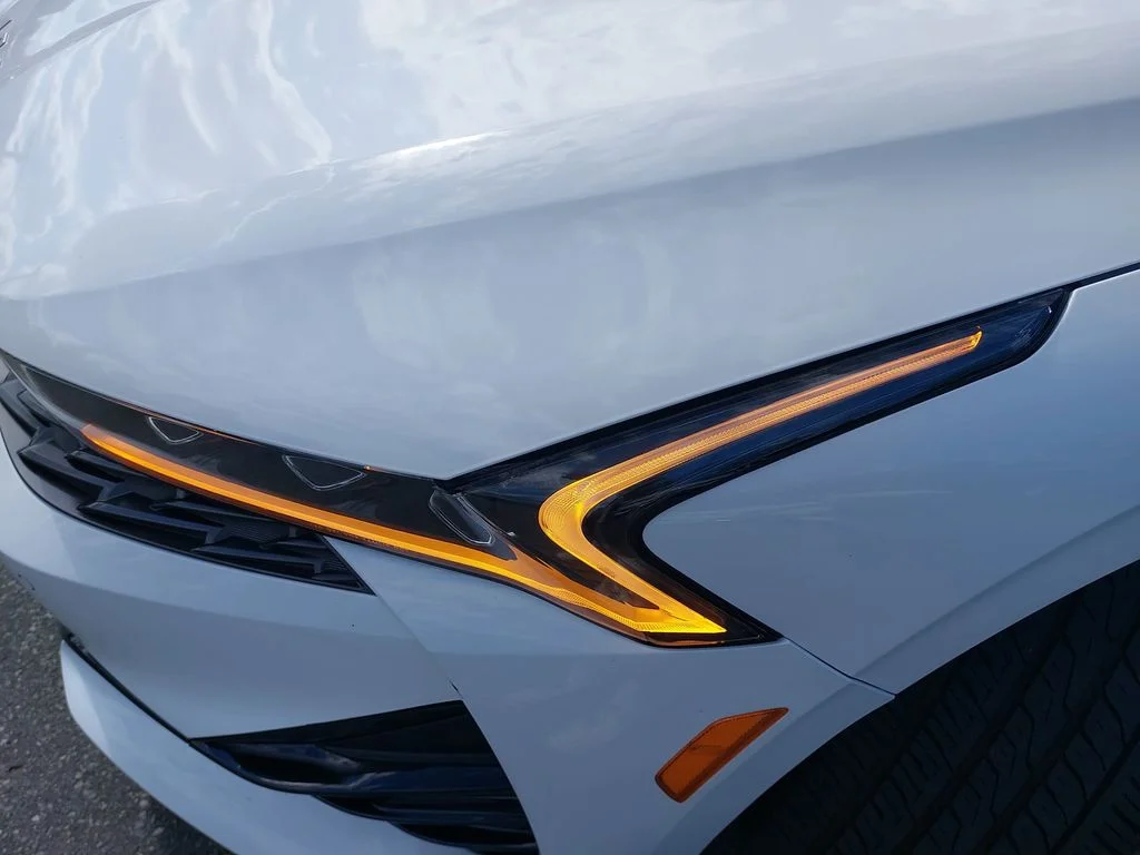 Used 2024 White Kia GT image 29