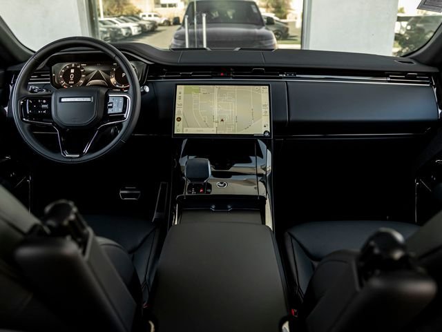 New 2026 Carpathian Grey LAND ROVER Dynamic SE image 18